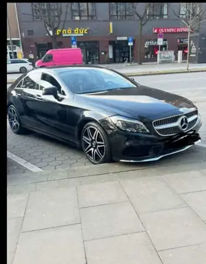 Mercedes-Benz CLS 350 (BlueTEC) d 9G-TRONIC AMG Line . Sport
