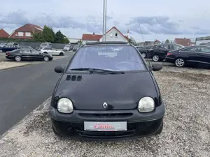 Renault Twingo Plus 1.2 Benzin Bild 2