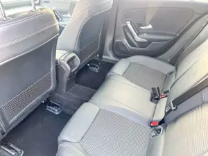 Mercedes-Benz A 180 Edition19 Klima Navi Widescreen Kamera PDC Bild 5