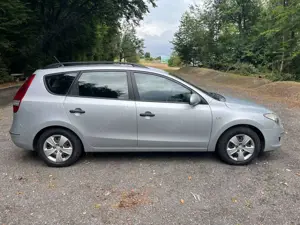 Hyundai i30 i30cw 1.4 Edition Plus Bild 3