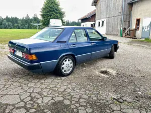 Mercedes-Benz 190 190 E Bild 3