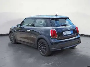 MINI One MINI One Classic Trim Komfortzugang Klima PDC Bild 4