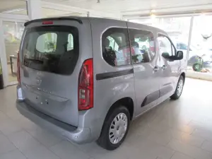 Opel Combo Life/ Navi/ Sitzheizung/ Klima/ PP/ USB/ BT/ DAB+ Bild 4