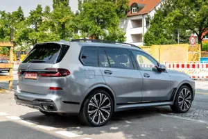 BMW X7 xDrive 40 d M Sport Pro / Standheizung Bild 5