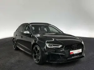 Audi RS3 S tr. MATRIX RFK ACC NAVI PANO Bild 5