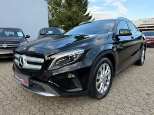 Mercedes-Benz GLA 180 Urban*AHK*Tempomat*Klima*