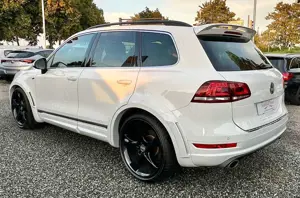 Volkswagen Touareg V6 3.0TDI RLine - ABT/Einzelstück/Allrad/Navi Bild 5