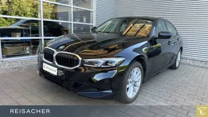 BMW 330 e Limousine Navi HUD RüKa adLED 17"LM