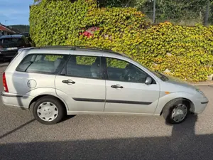 Ford Focus Focus 1.8 TurnierFutura