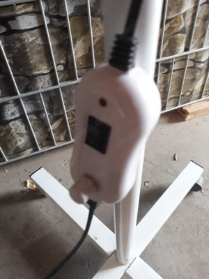 Rotlicht Wärmelampe mit Stativ, mit Dimmschalter Bild 2