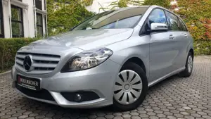 Mercedes-Benz B 180 Navi*PDC*Klima*Temp*SHZ*Unfallfei*1. Hand
