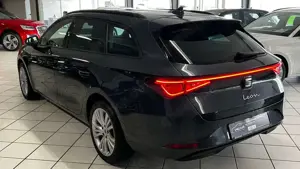 SEAT Leon 1.5 eTSI Style ED DSG  TÜVAU neuGarantie Bild 4