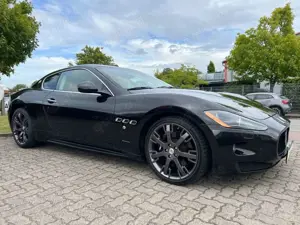 Maserati GranTurismo 4.7 V8 S Automatik Bild 3