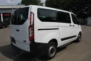 Ford Transit Custom Kombi 320 L1 (9 Sitzer) Bild 4