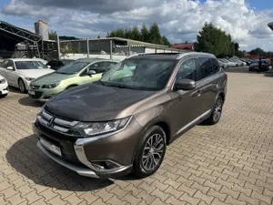 Mitsubishi Outlander 2,2 DI-D 4WD 7 Sitzer Top *Finanzierung möglich