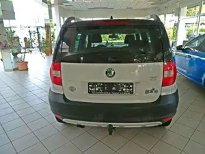 Skoda Yeti Adventure Standheizung  AHK Bild 4