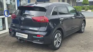Kia Niro Spirit 64 kWh Anhängerkupplung 100 % Batterie Bild 2