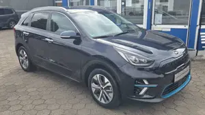 Kia Niro Spirit 64 kWh Anhängerkupplung 100 % Batterie Bild 5