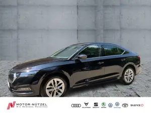 Skoda Octavia 2.0TDI DSG STYLE LED+APP+GRA+SHZ+PDC+RFK