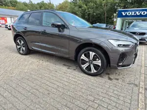 Volvo XC60 Plus Dark Recharge Plug-In Hybrid AWD