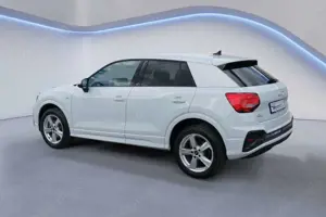 Audi Q2 35 TFSI S tronic S Line LED+NAVI+SHZG+ Bild 4