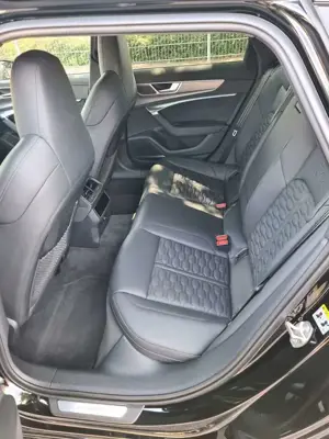 Audi RS6 Avant 4.0 TFSI quattro Keramik 305km/h 5J.Ga Bild 5