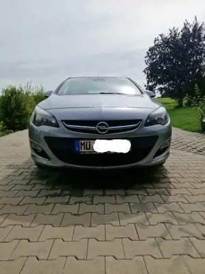 Opel Astra 150 Jahre Opel Bild 2