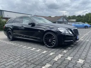 Mercedes-Benz E 350 E-Klasse T-Modell Diesel T CDI DPF BlueEFFICIENCY 7G-TRONIC Avantgarde