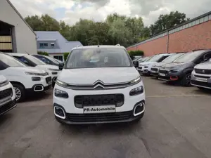 Citroen Berlingo PureTech 110 Klima/PDC/Allwetter Bild 2