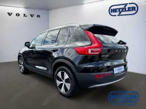 Volvo XC40 Momentum Pro 2WD T3 EU6d AHK Navi Digitales Cockpi Bild 4