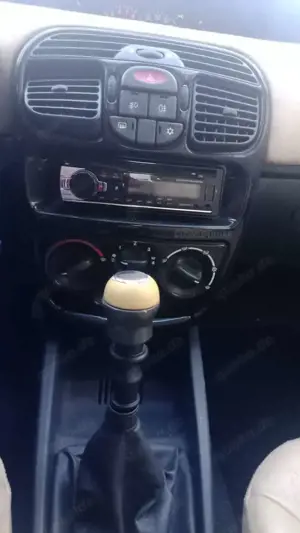 Lancia Y Y 1.2 Cosmopolitan 2002 Bild 4