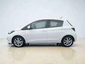 Toyota Yaris Hybrid Club"EZ 2013"Klima Bild 5