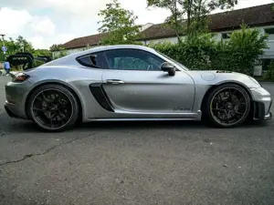 Porsche 718 Cayman GT4 RS Bild 2