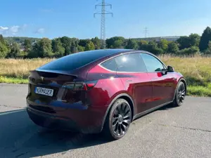 Tesla Model Y Performance, SHZ, 21 Zoll, TOP Bild 4