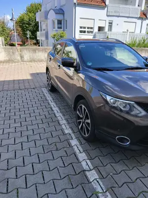 Nissan Qashqai 2.0 4 x CVT tekna