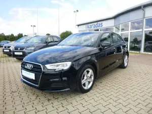 Audi A3 Sportback 30 TFSI NAVI/LED/Sitzheiz/PDC