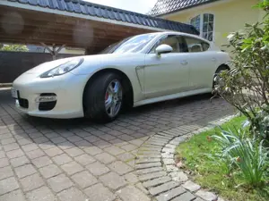 Porsche Panamera Turbo PDK