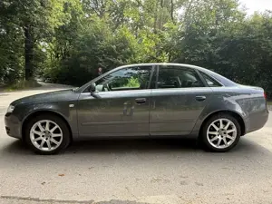 Audi A4 2.0 T FSI multitronic Bild 3