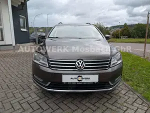 Volkswagen Passat Variant /1. Hand/Tüv Neu/AHK/Pdc/Shz