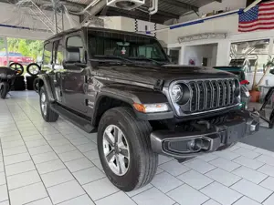 Jeep Wrangler 3.6 V6 Sahara one touch sky roof LED