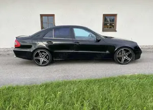 Mercedes-Benz E 500 7G-TRONIC Avantgarde Bild 3