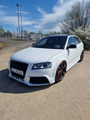 Audi A3 A3/S3 8PA Sportback RS3-Optik/Airride