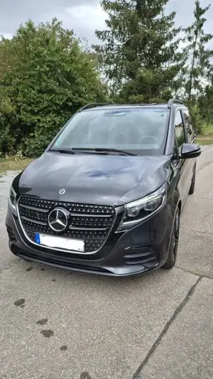 Mercedes-Benz V 300 d kompakt 9G-TRONIC Style Plus, AMG, AHK, Navi usw