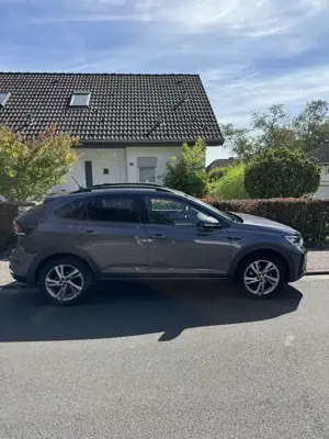 Volkswagen Taigo 1.0 TSI OPF DSG R-Line Bild 2