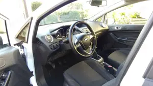 Ford Fiesta Fiesta 5p 1.4 Gpl 92cv Bild 2