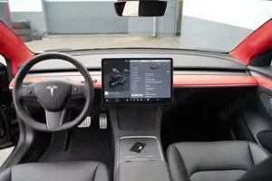 Tesla Model 3 Performance *Maxton Bodykit* Bild 2