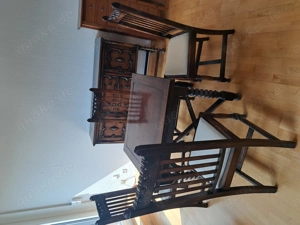 Tisch (ausziehbar) mit 4 Stühlen - antik- ca. 1890 1900 Eiche  Bild 2 Tisch (ausziehbar) mit 4 Stühlen - antik- ca. 1890 1900 Eiche  Bild 2