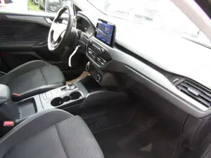 Ford Focus Turnier Cool  Connect TÜV06/27 AUTOMATIK Bild 5