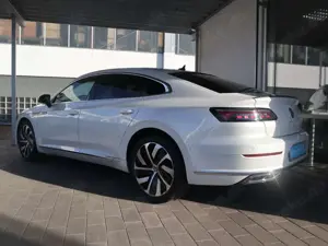 Volkswagen Arteon R-Line 1.4 TSI eHybrid AHK 360° HUD NAVI Bild 4