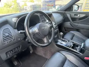 Infiniti QX70 S 3.0 D GT AWD SUV 2.H Voll S-Heft Top Gepflegt Bild 4